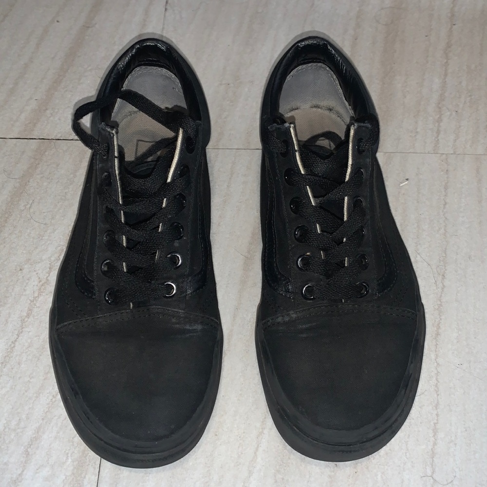 Black vans